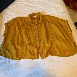 Mustard boxy fit unique texture crop button down - size L